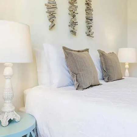 Sleeps 5 With Pool Air Con And Wifi Villa Quinta do Lago