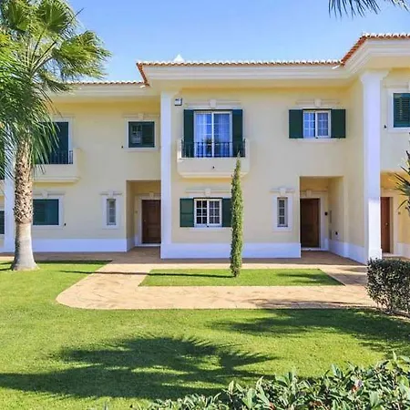 Sleeps 5 With Pool Air Con And Wifi Villa